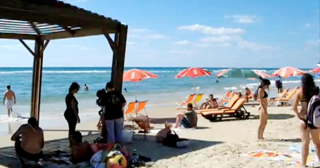 612 Apartment On The Beach Bat Yam Eksteriør billede